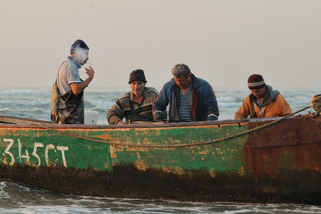 Two mornings with fishermen